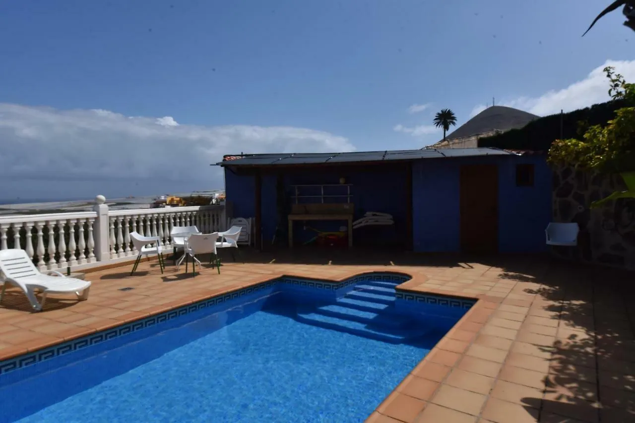 Villa Tonelero piscina privada climatizada y jardín Gáldar