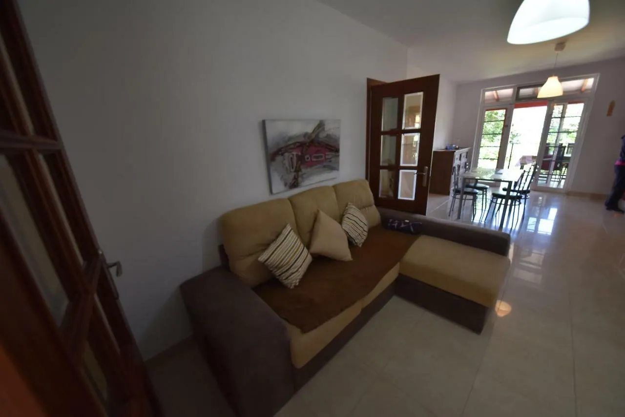 Villa Tonelero piscina privada climatizada y jardín Gáldar
