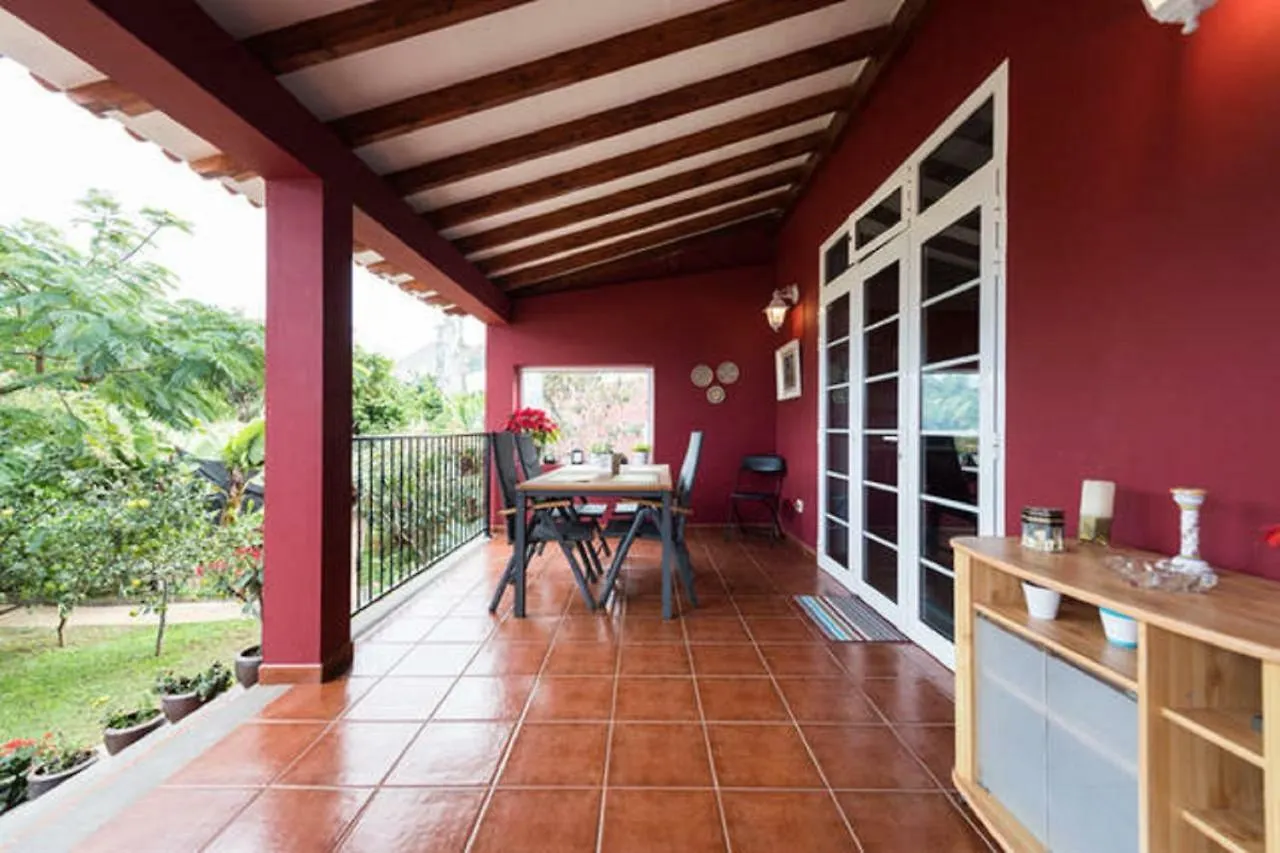 Villa Tonelero piscina privada climatizada y jardín Gáldar